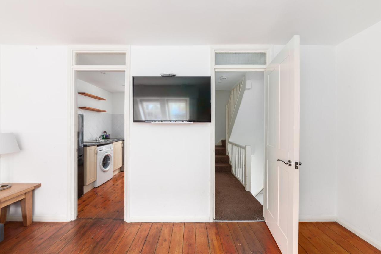 White City Apartment Londra Exterior foto